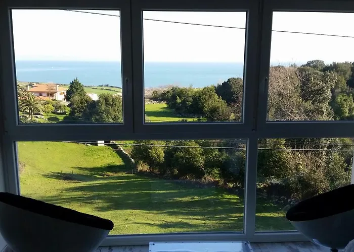 Mar Y Montana Laredo