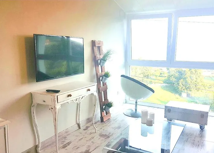 Mar Y Montana * Laredo